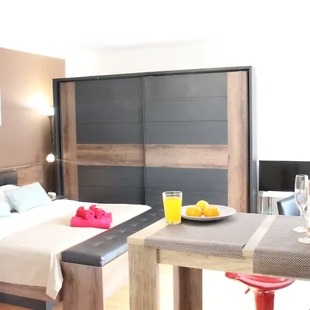 Luxury In The Heart Of 아파트 베로운