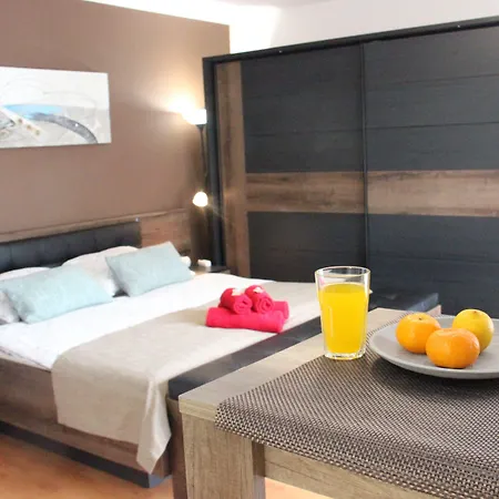 아파트 Luxury In The Heart Of 베로운